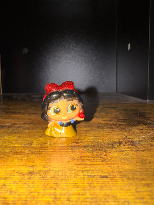 Red Apple Snow White Doorable