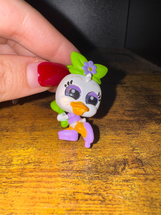 Floral Daisy Duck Doorable