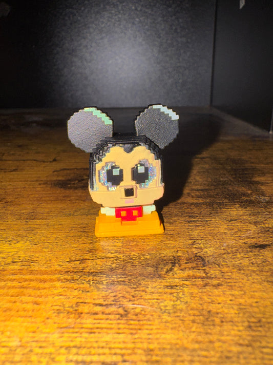 Pixel Mickey Mouse Doorable