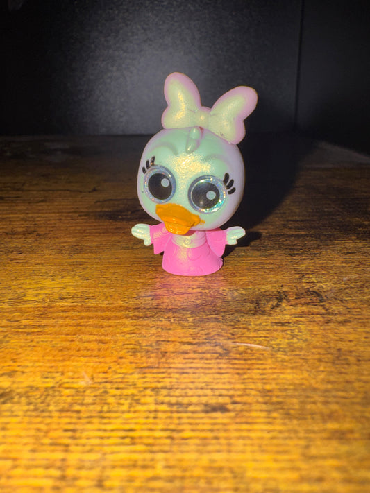 Pink Robe Daisy Duck Doorable